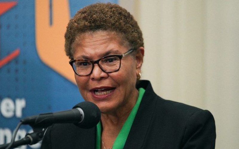 Even Hollywood is turning on LA Mayor Karen Bass